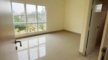 Gambar 4 Dijual Rumah Hoek Brand New  Sektor 7a Gading Serpong