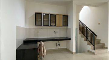 dapur rumah di green lake cluster