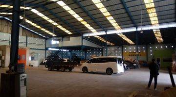 Gambar 4 DI JUAL  
BENGKEL / WORKSHOP 
KARAWANG BARAT TELUKJAMBE 
LT  : 2.400 M2  Tingkat
Area Parkir : 95 Mobil
