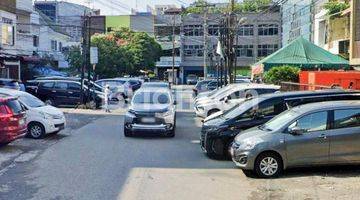 Gambar 4 Ruko Jl. Kol. Sugiono / Wajir. 1 Jalan Dengan Wajir Seafood Dan Tabona