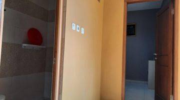 Gambar 3 Dijual Cepat Rumah 2 Lt di Jalan Raya, Lokasi Bagus, Kelapa Gading