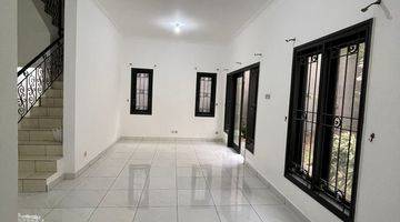 Gambar 3 Disewa Rumah Tatar Pitaloka Kota Baru Parahyangan Semi Furnished