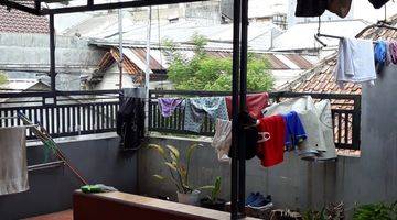 Gambar 3 Rumah kost 2 lantai sayap otista bandung 