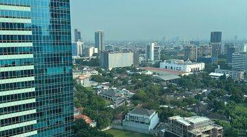 Gambar 1 Perkantoran Office Space The East di Mega Kuningan, Jakarta Selatan Baru