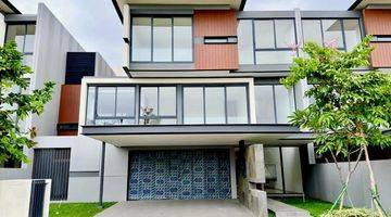 Gambar 1 Rumah Mewah 3lt Dgn Lift Dan Private Pool Di Lyndon Navapark Bsd