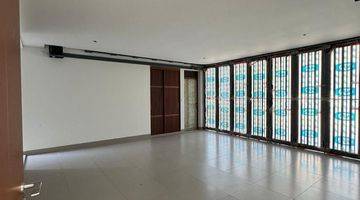 Gambar 3 Rumah Mewah Limited dgn Lift 3lt di Lyndon Navapark BSD City