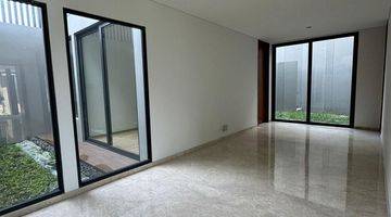 Gambar 5 Rumah Mewah Limited dgn Lift 3lt di Lyndon Navapark BSD City