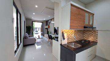 Gambar 3 Rumah 2 Lantai Sudah Renovasi Furnished Simprug Lippo Cikarang