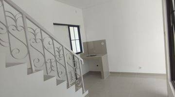 Gambar 3 Rumah 2 Lantai Bagus Unfurnished Cluster Sevila Jababeka Cikarang