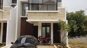 Gambar 1 Rumah 2 lantai Bagus Serpong dekat BSD