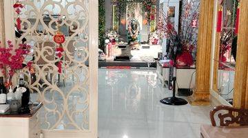 ruang tamu dijual rumah 3.5 lantai full