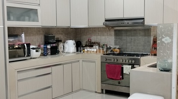 dapur dijual rumah mewah 3.5 lantai