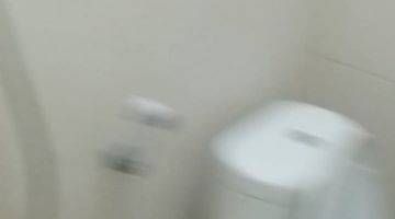 kamar mandi rumah 2 kamar pusat kota