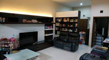 ruang keluarga rumah bagus cantik siap huni