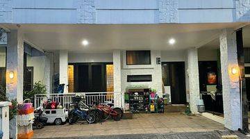 Gambar 1 Dijual rumah 2,5 lantai siap huni di raffles hills cibubur