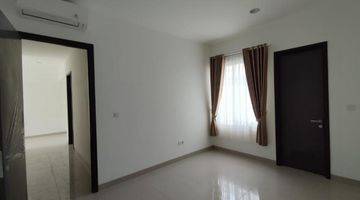 Gambar 2 Dijual Jarang Ada , Bisa Dicicil kpr, Rumah Pik Uk 10x15m2, Boulevard, Termurah