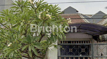 Gambar 1 Rumah Dukuh Kupang Barat GG Lebar