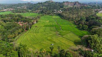 Gambar 4 Tanah Cianjur View Gunung, dengan jalan lebar sudah beton