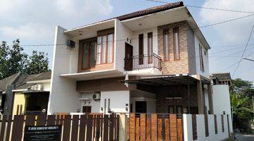 Gambar 1 DiJual Rumah 2Lt Mewah Murah samping Hyatt