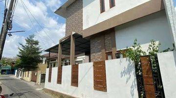 Gambar 2 DiJual Rumah 2Lt Mewah Murah samping Hyatt