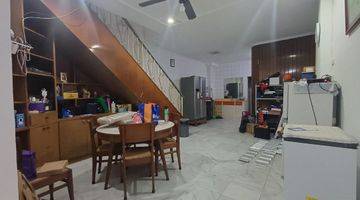 Gambar 3 Dijual Murah: Rumah 4 Lantai Daerah Pejagalan, Jakarta Barat. 