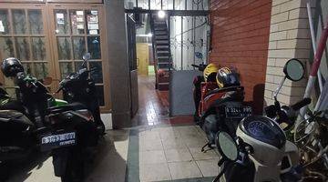 Gambar 2 Dijual Murah Rumah Dengan 8 Unit Pintu Kontrakan Didalamnya