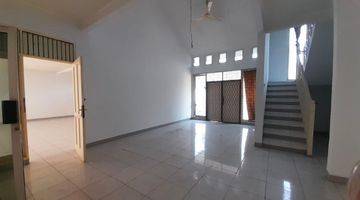 Gambar 1 Disewakan Rumah Hoek Lt 399m² (ex Kantor) Di Citra 2