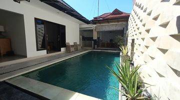 Gambar 2 Villa di jual