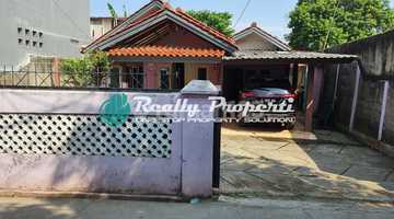 garasi/carport dijual rumah shm dengan tanah