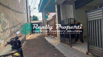 Gambar 2 Dijual Rumah Semi Furnished 2 Lantai Di Curug Pondok Kelapa Duren Sawit Jakarta Timur
