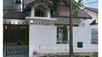 Gambar 1 DI JUAL RUMAH LAMA DI JLN.KERINCI KEBAYORAN BARU JAKSEL