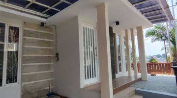 Gambar 2 Rumah Hook Full Furnish Dieng Malang