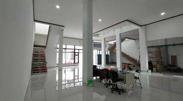 Gambar 1 Rumah + Kantor di Komplek Mekarwangi Bandung