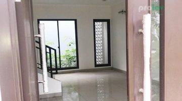 ruang tamu jual rumah di summarecon bandung
