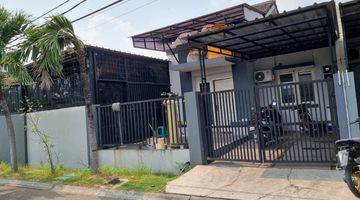 Gambar 1 Rumah Hoek di Cluster Ifolia Harapan Indah Bekasi 