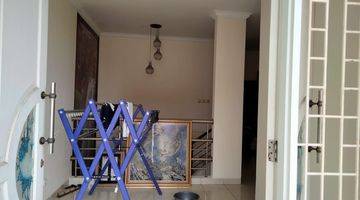 Gambar 4 Di Jual Rumah Furnished 2 1 2 Lantai di Royal Residen. Jakarta timur