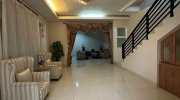 Gambar 3 Disewa Rumah Full Furnished Dicluster Acacia Sumarecon Bekasi. 