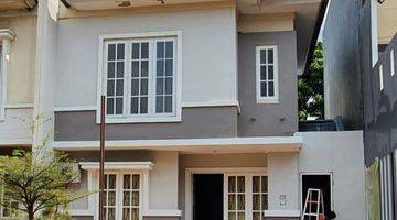 Gambar 1 Rumah Depan Taman Minimalis 2 Lantai Siap Huni Didalam Cluster Elite Kota Wisata Cibubur