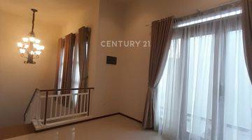 Gambar 2 Disewakan Rumah Di Kebayoran Semi Furnished 6895