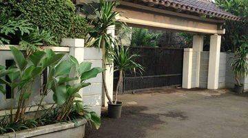 Gambar 2 Rumah Private Pool, Pondok Cabe, Garden Party House