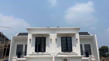 Gambar 1 Rumah 2 Lantai Desain Classic di Kota Bogor