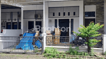 Gambar 1 Rumah Ketintang Regency Siap Huni Lebar 8 Meter