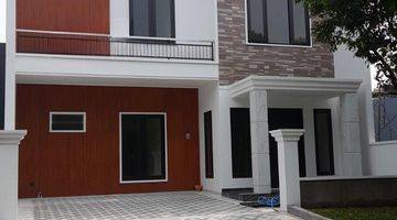 Gambar 1 Rumah Baru Minimalist Easwood Citraland