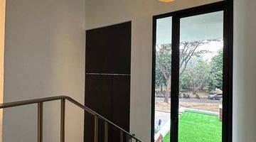 Gambar 2 Rumah minimalis dan modern di alam sutera tangerang