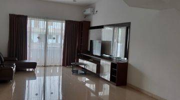 ruang tamu disewa rumah full furnish pantai