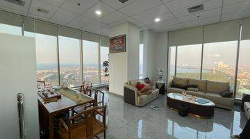 ruang tamu gold coast office pik liberty