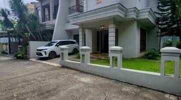 Gambar 1 LEBAK BULUS, ELEGANT CLASSIC HOUSE NEW HOUSE