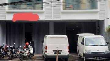 Gambar 1 Dijual Ruko Gandeng Lokasi Dekat Pasar Mayestik