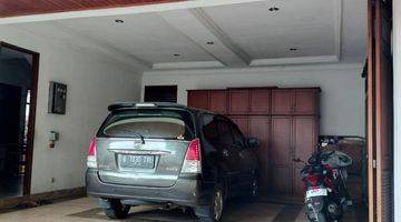 Gambar 4 Rumah Mewah 2 Lantai Private Pool Lokasi Jakarta Selatan