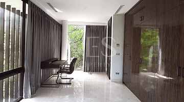 Gambar 2 Rumah 4 Lantai Kemang Selatan Area Asri Tenang, Penthouse, Lift